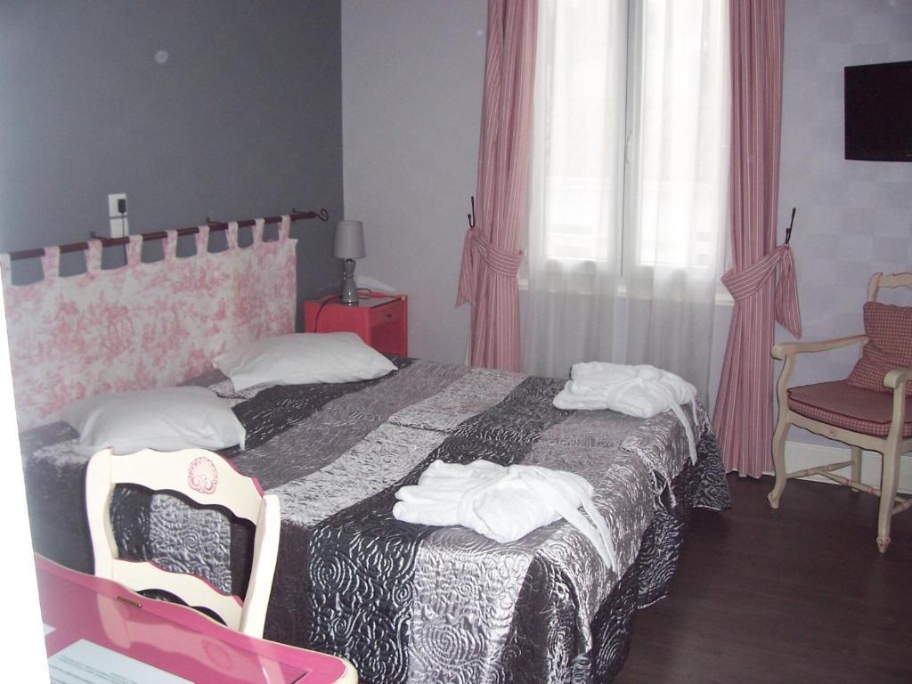 Hotel Beausejour Barbotan-les-Thermes Room photo